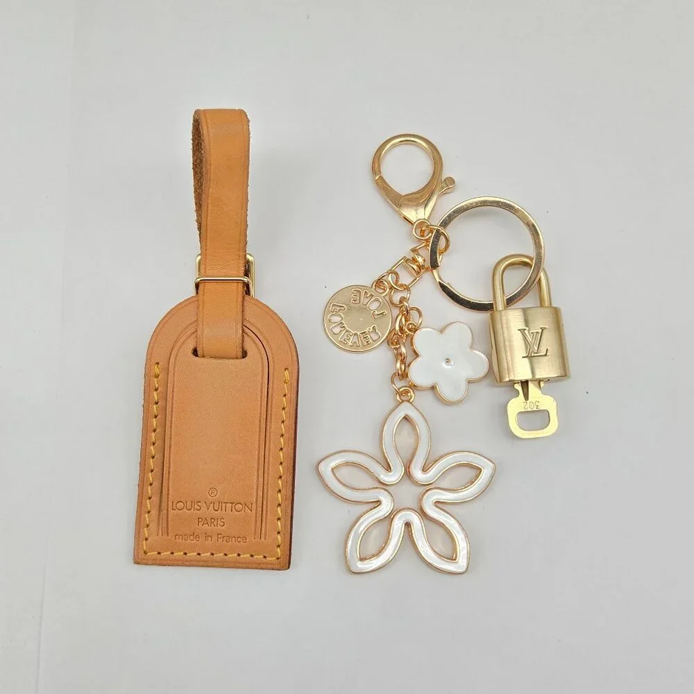 Authentic Louis Vuitton Luggage Nametag and Gold Padlock with Unbranded Keycharm - Picture 4 of 9